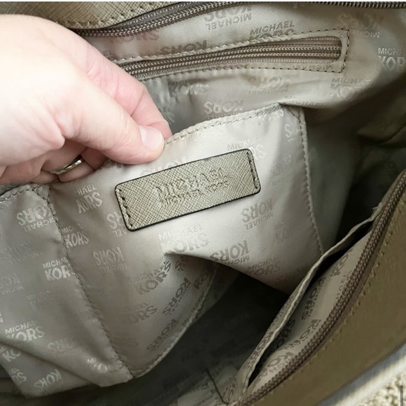 MICHAEL KORS grey taupe tote bag - Picture 10 of 11